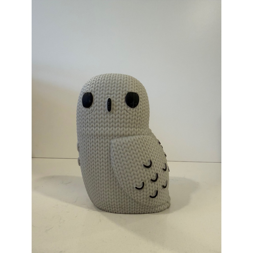 Handmade by Robots Harry Potter Hedwig Owl Knit Series Vinyl Figure Grey 5 Inch